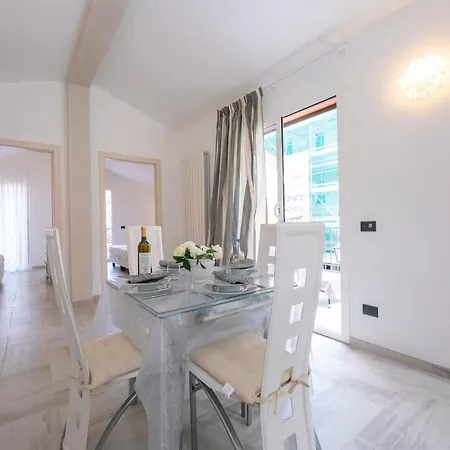 Sweet House Apartment *
